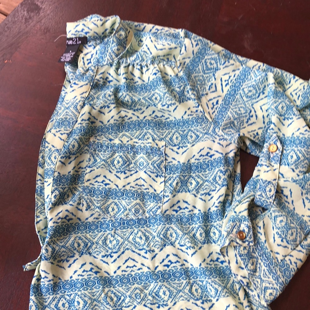 Rue 21 multi colored shirt